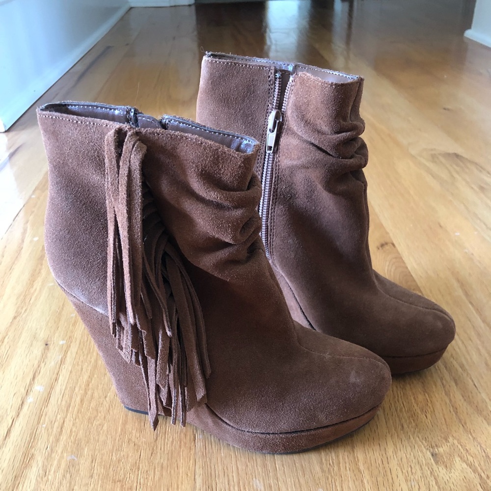 Brown tassel wedges